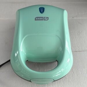 Ash Mint Green Compact Sandwich Maker